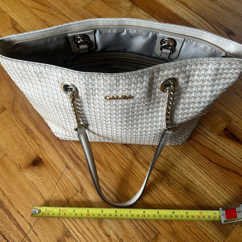 Calvin Klein Shoulder Bag